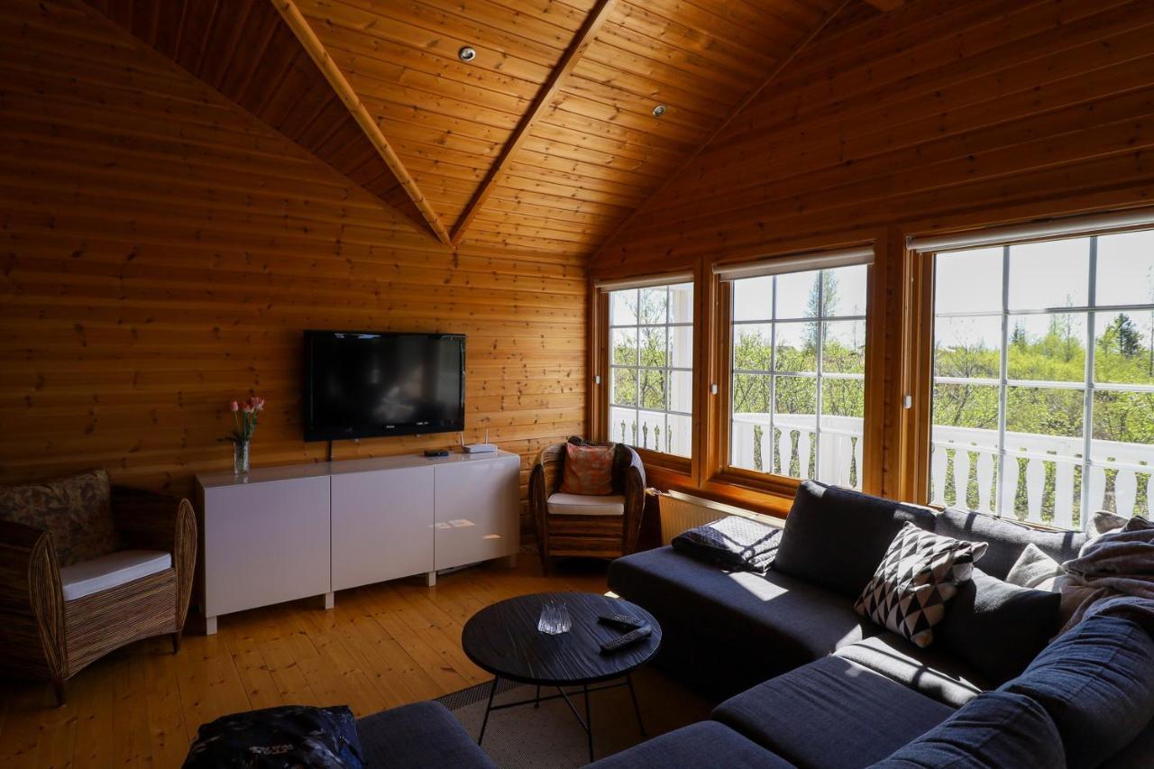 Golden Circle Vacation Home With Hot Tub & Fire Place Selfoss Exterior foto
