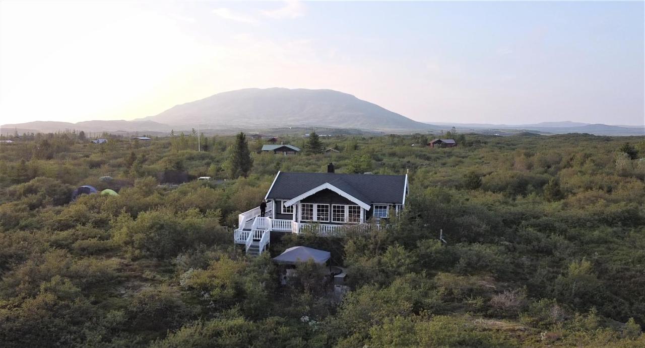 Golden Circle Vacation Home With Hot Tub & Fire Place Selfoss Exterior foto
