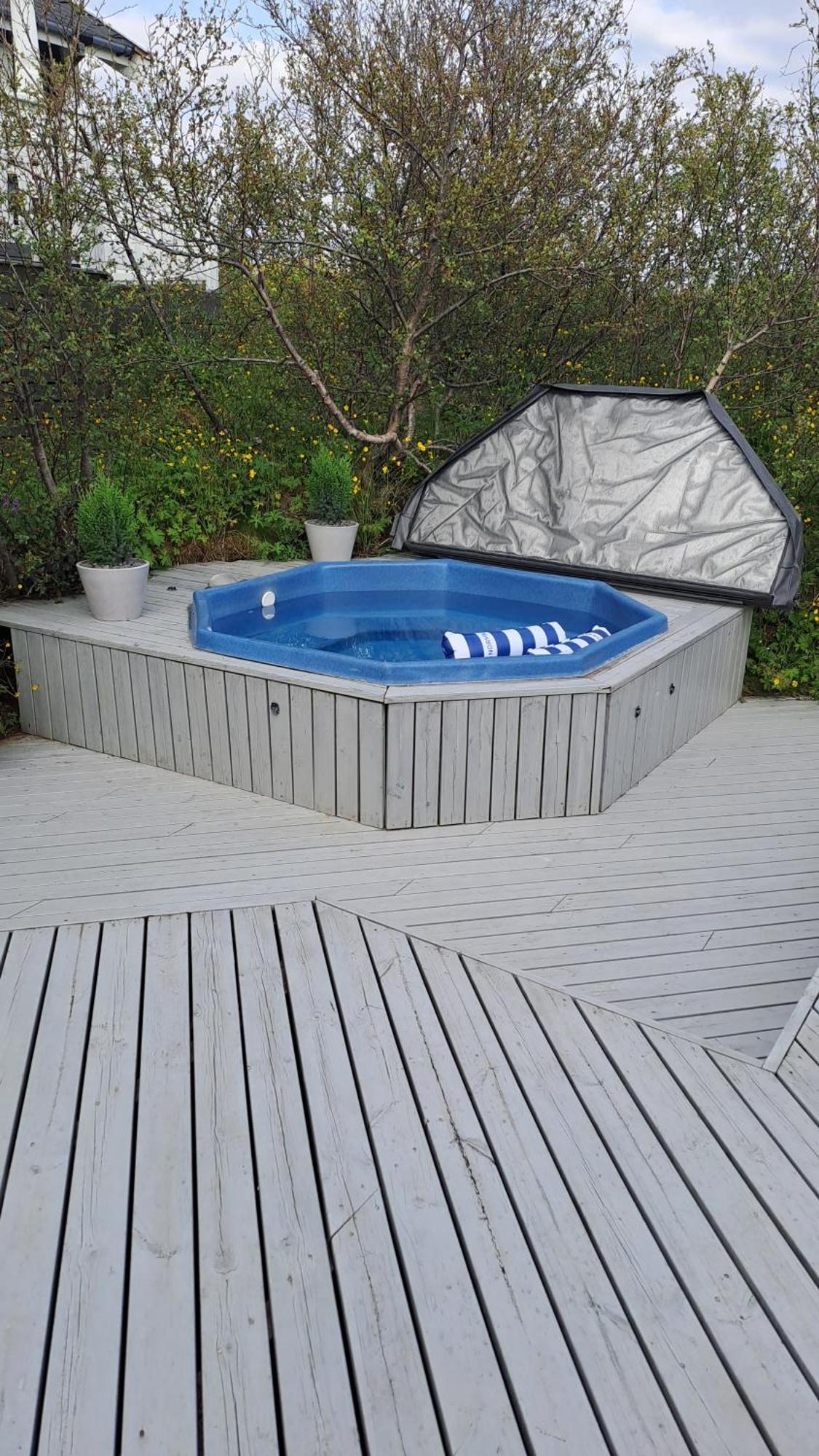 Golden Circle Vacation Home With Hot Tub & Fire Place Selfoss Exterior foto